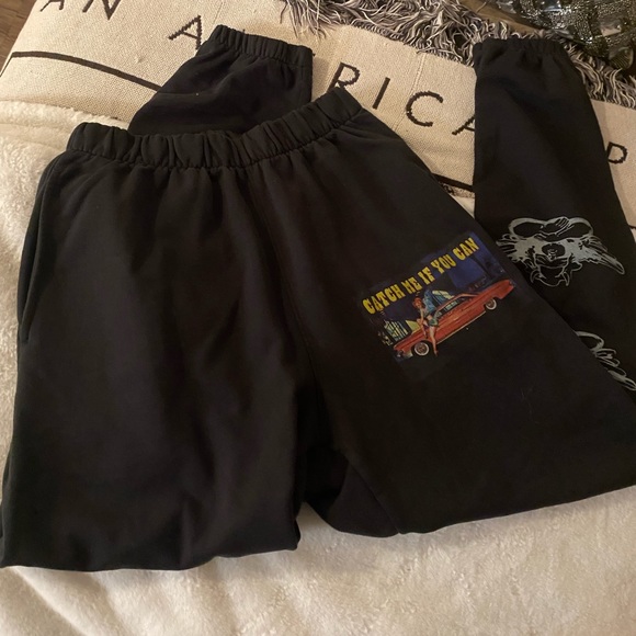 Boys Lie “Catch me if you can” sweatpants - Picture 4 of 4